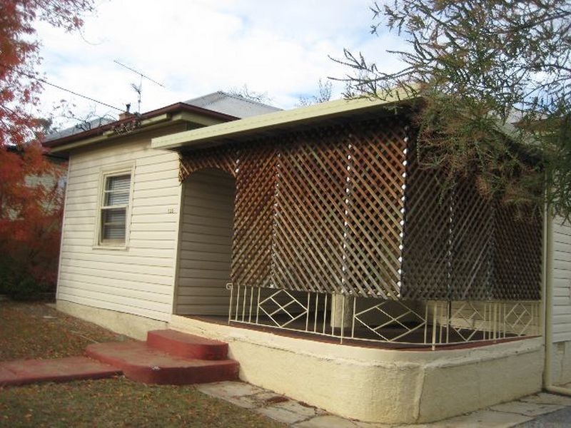 123 Piper Street, Tamworth NSW 2340