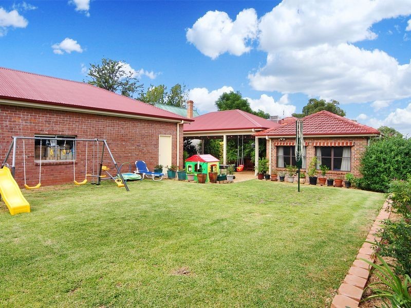 60 Rawson Avenue, Tamworth NSW 2340