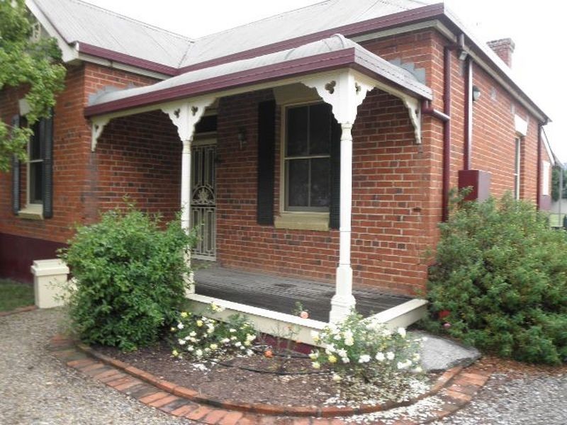 26 Crown Street, Tamworth NSW 2340
