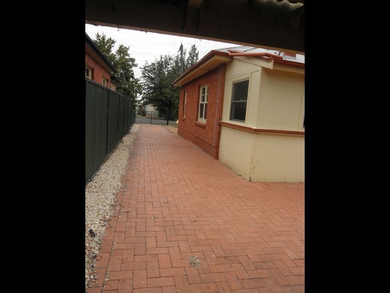 8 Bligh Street, Tamworth NSW 2340