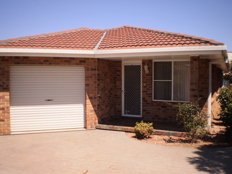 2/14 Cowper Close, Tamworth NSW 2340