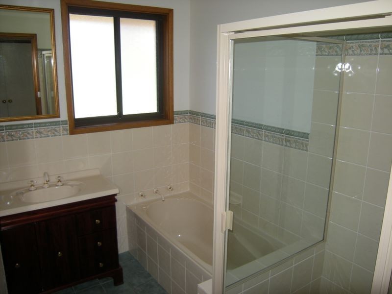 5 Bushland Ave, East Tamworth NSW 2340