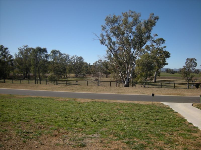 62 Campbell Road, Calala NSW 2340