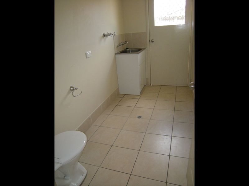 6 Stanley Close, Westdale NSW 2340