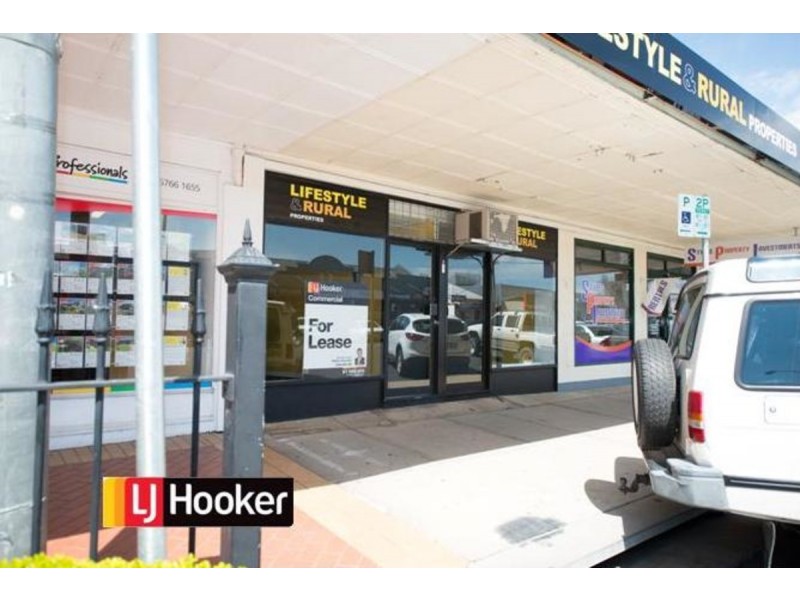 4 & 5/239 Peel Street, Tamworth NSW 2340