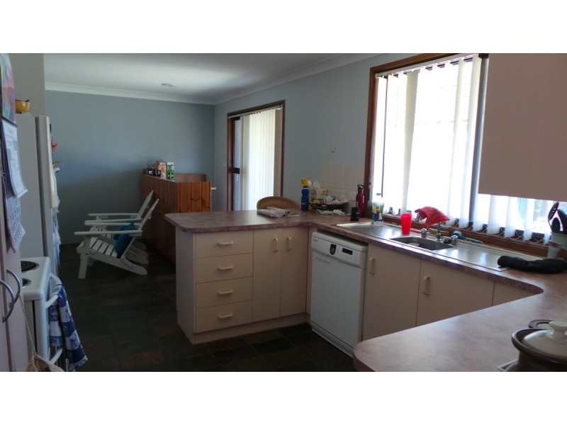 10 Yangoora Street, Tamworth NSW 2340