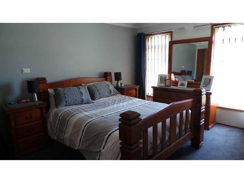 10 Yangoora Street, Tamworth NSW 2340