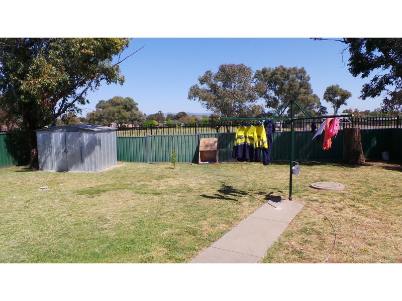 10 Yangoora Street, Tamworth NSW 2340