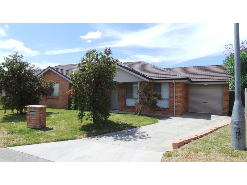 2/2 Minimbah Close, Tamworth NSW 2340