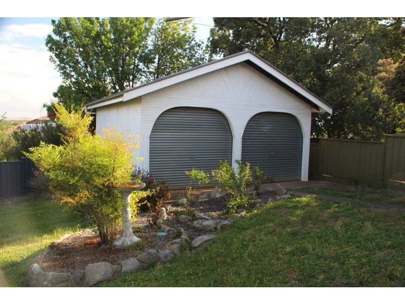 23 Lancaster Avenue, East Tamworth NSW 2340