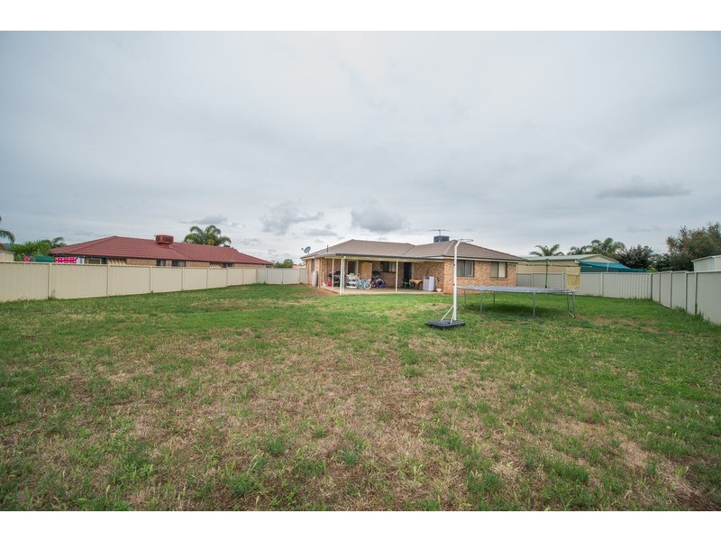 7 Wills Place, Westdale NSW 2340