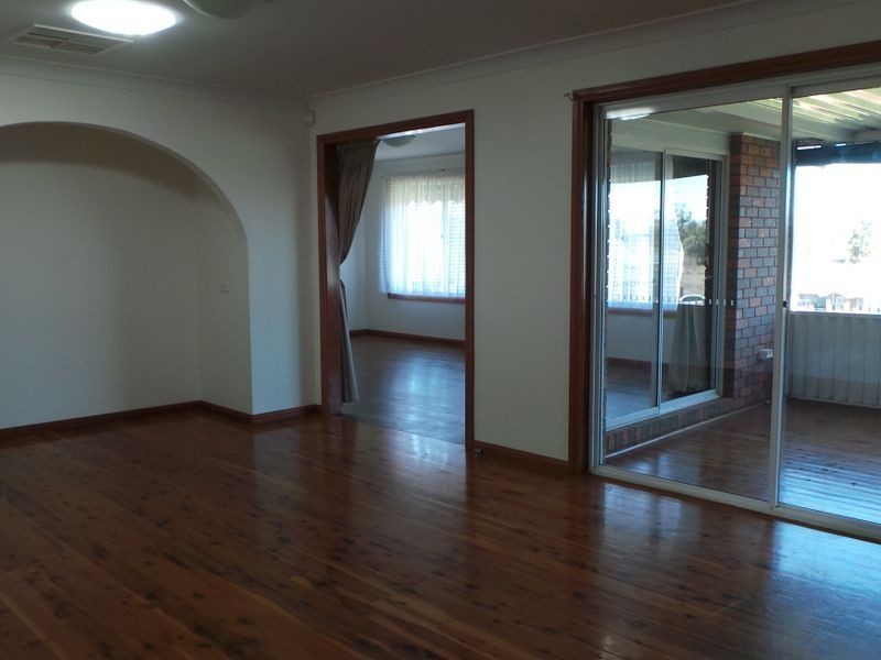 13 Glengarvin Drive, Tamworth NSW 2340