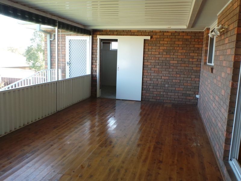 13 Glengarvin Drive, Tamworth NSW 2340