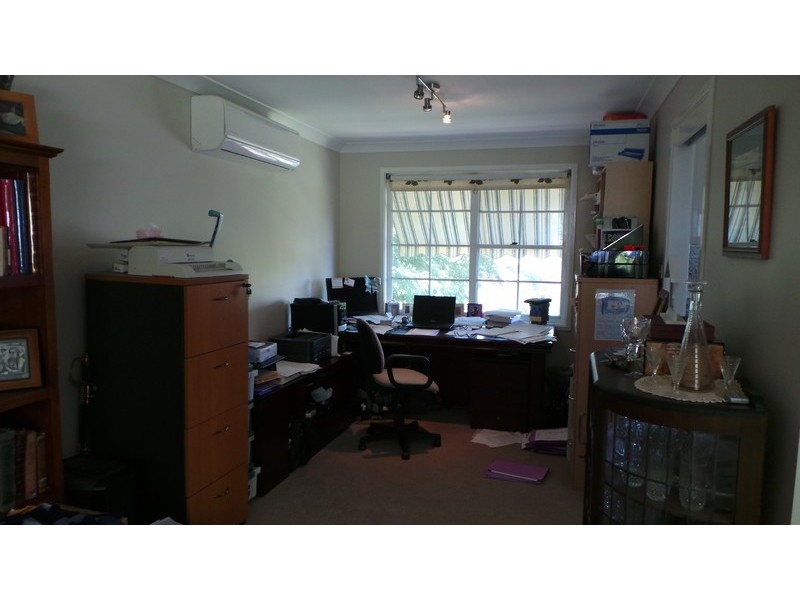 4 Waratah Place, Tamworth NSW 2340