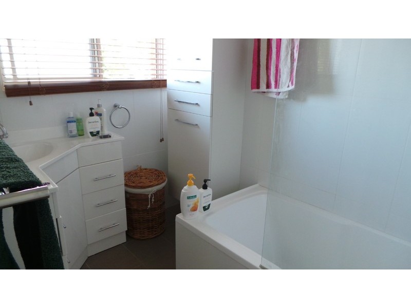 4 Waratah Place, Tamworth NSW 2340