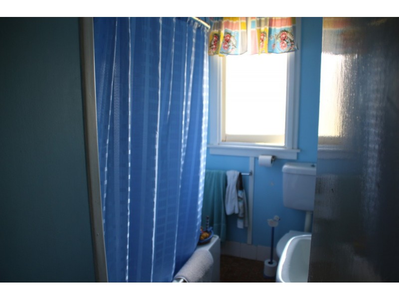 10 Bourne Street, Tamworth NSW 2340