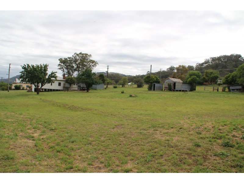 4 Rudder Street, Nundle NSW 2340
