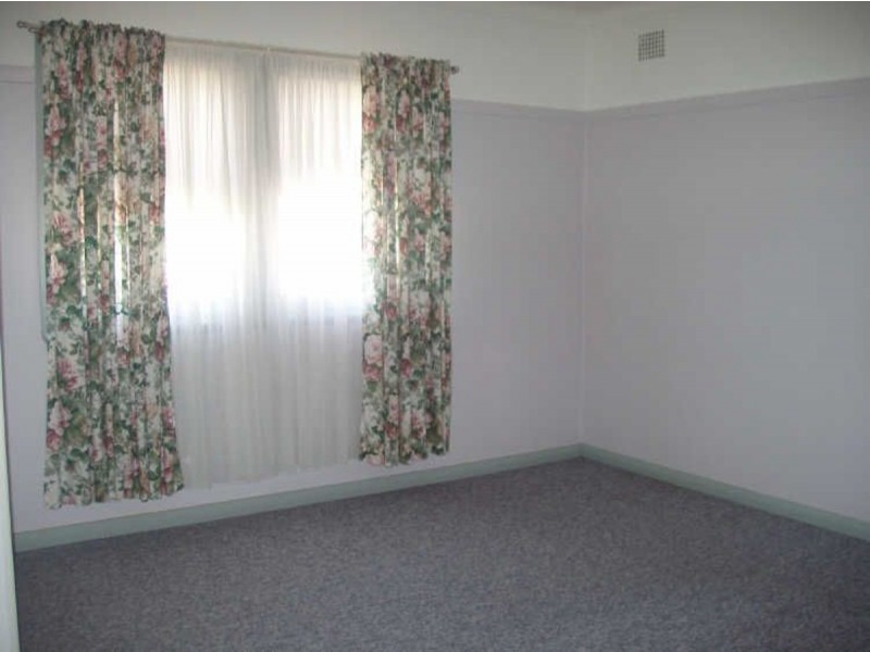 2 Cambridge Street, Tamworth NSW 2340