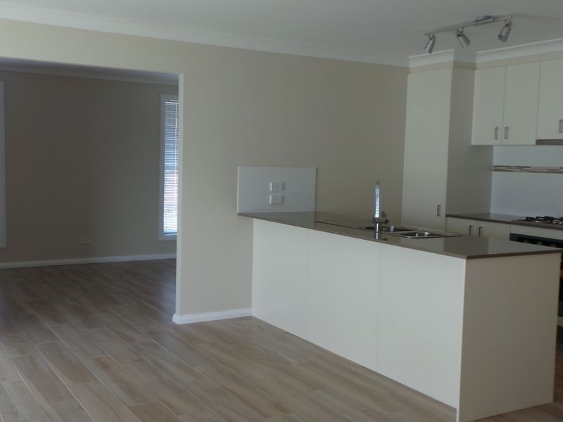 2 Kaputar Close, Tamworth NSW 2340