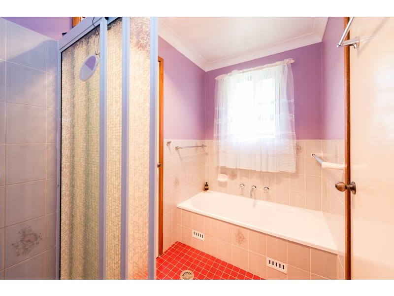 16 Dewhurst Street, West Tamworth NSW 2340