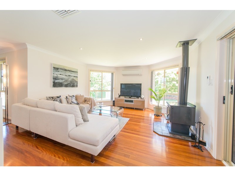 24 Bandalong Street, Tamworth NSW 2340