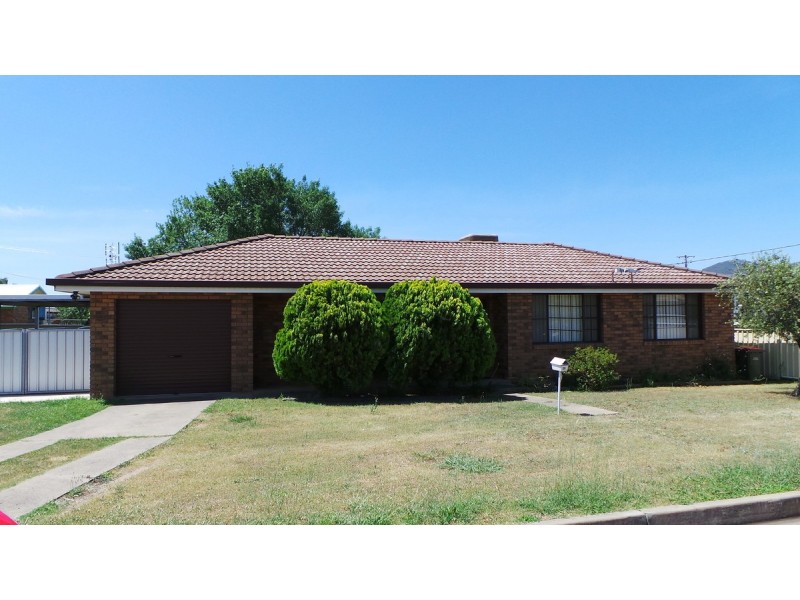 20 Margaret Street, Tamworth NSW 2340