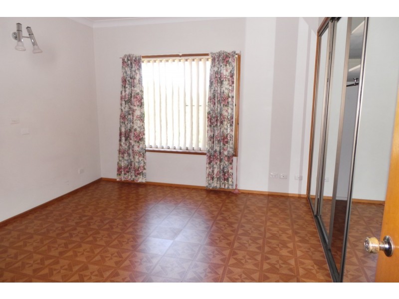 9 Caloola Street, Tamworth NSW 2340
