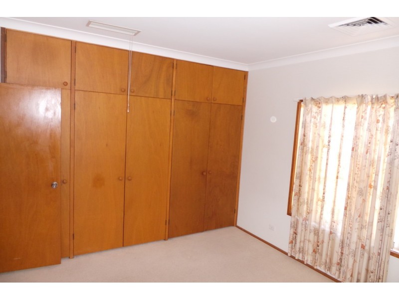 9 Caloola Street, Tamworth NSW 2340