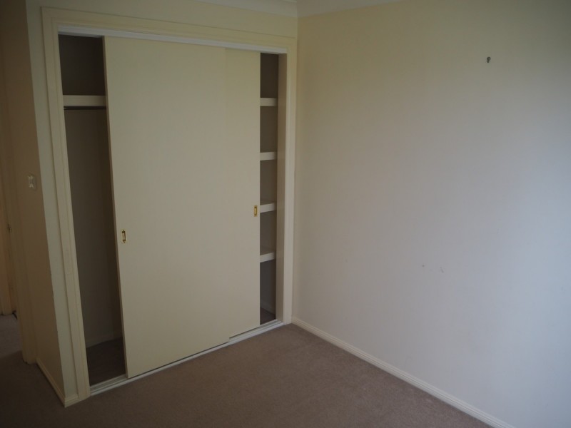 15 Burdekin Place, Tamworth NSW 2340