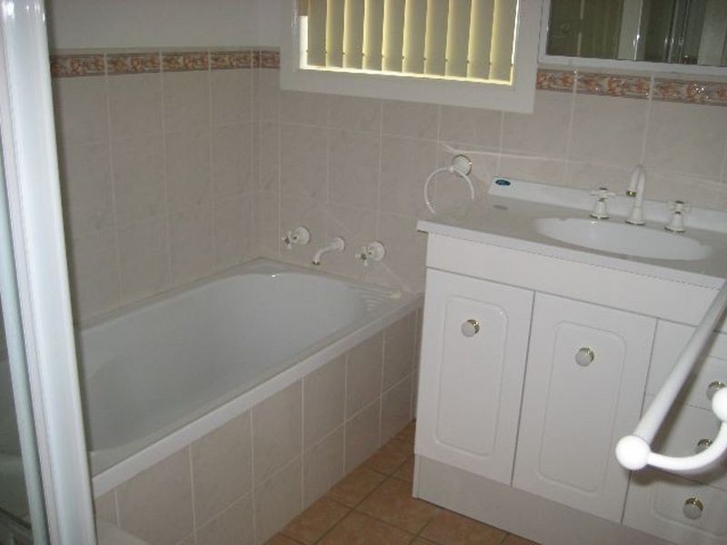 28 Ebony Close, Tamworth NSW 2340