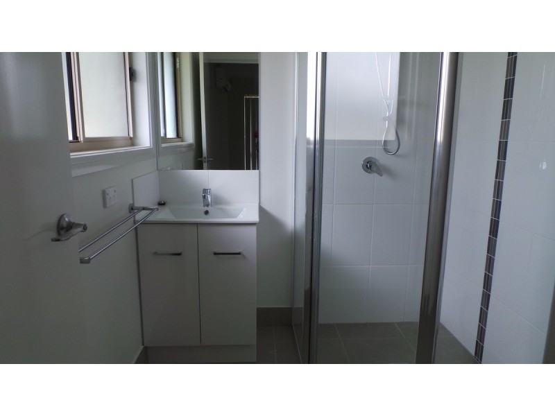 20 Regal Park Drive, Tamworth NSW 2340