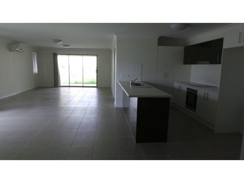 20 Regal Park Drive, Tamworth NSW 2340