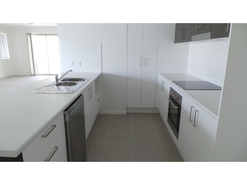 20 Regal Park Drive, Tamworth NSW 2340