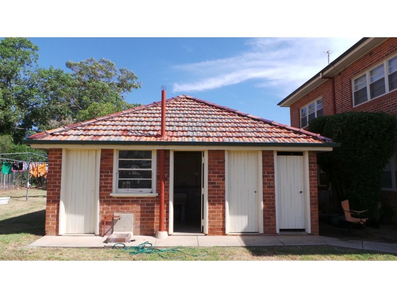 100-102 Belmore Street, Tamworth NSW 2340