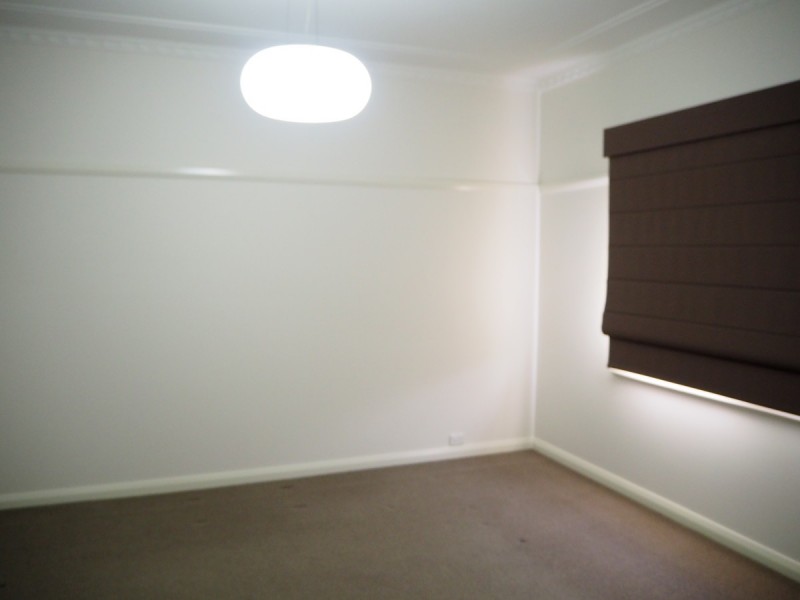 1 Douglas Avenue, Tamworth NSW 2340