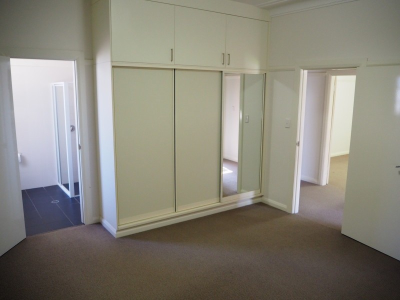 1 Douglas Avenue, Tamworth NSW 2340