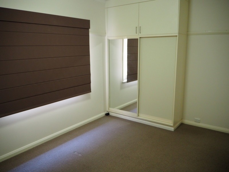 1 Douglas Avenue, Tamworth NSW 2340