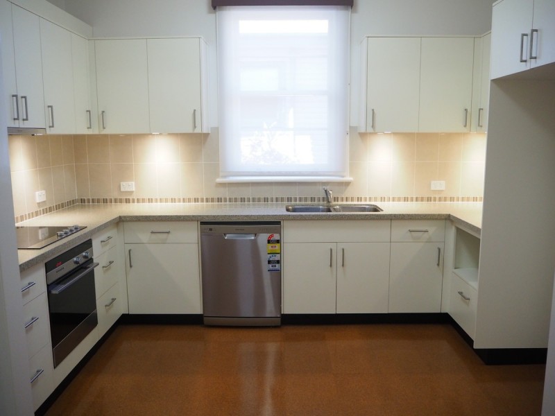 1 Douglas Avenue, Tamworth NSW 2340