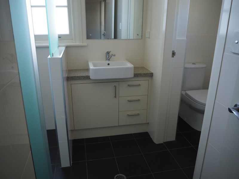 1 Douglas Avenue, Tamworth NSW 2340