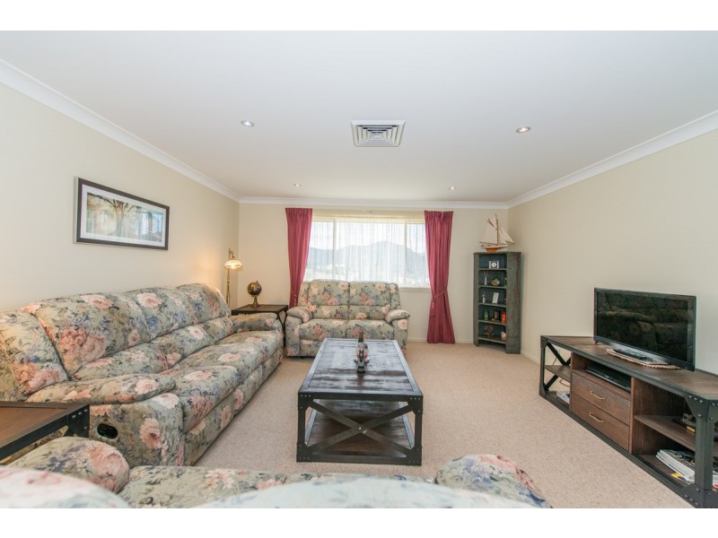 113 Wyndham Close, Tamworth NSW 2340