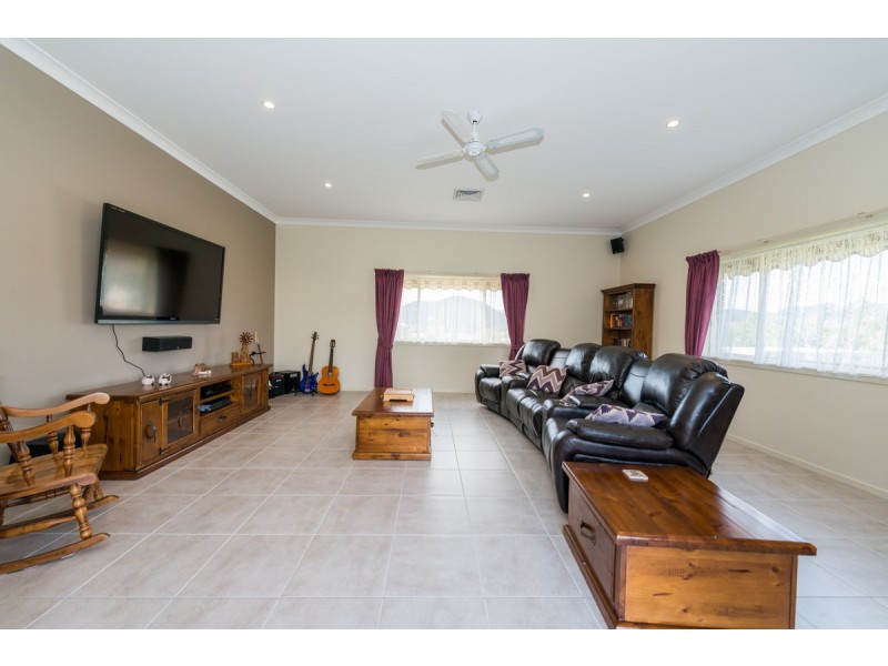 113 Wyndham Close, Tamworth NSW 2340