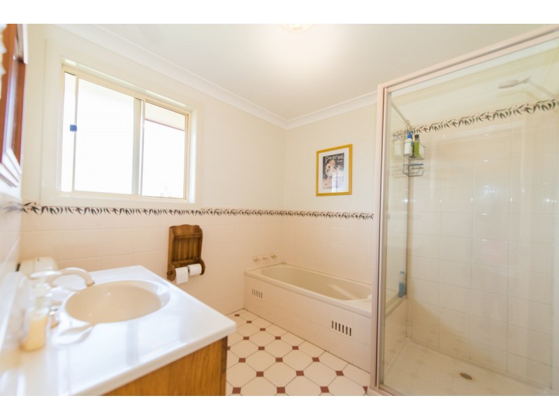 113 Wyndham Close, Tamworth NSW 2340