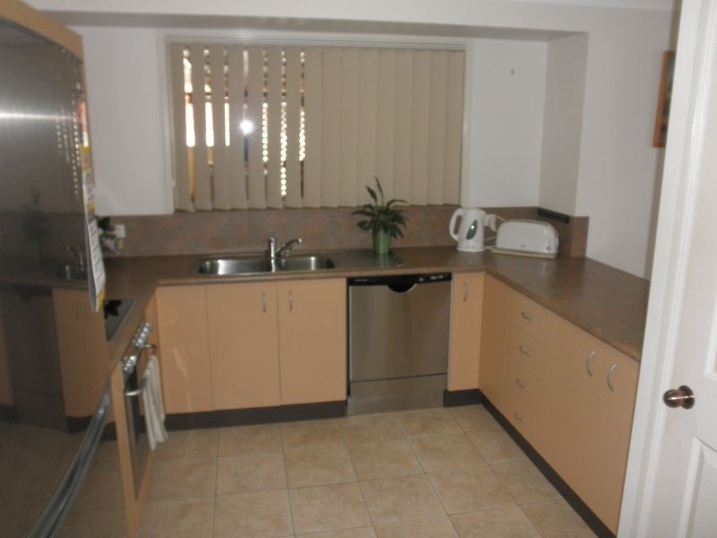 42 Southview Street, West Tamworth NSW 2340