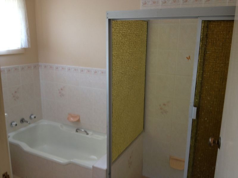 37 Kyooma Street, Tamworth NSW 2340