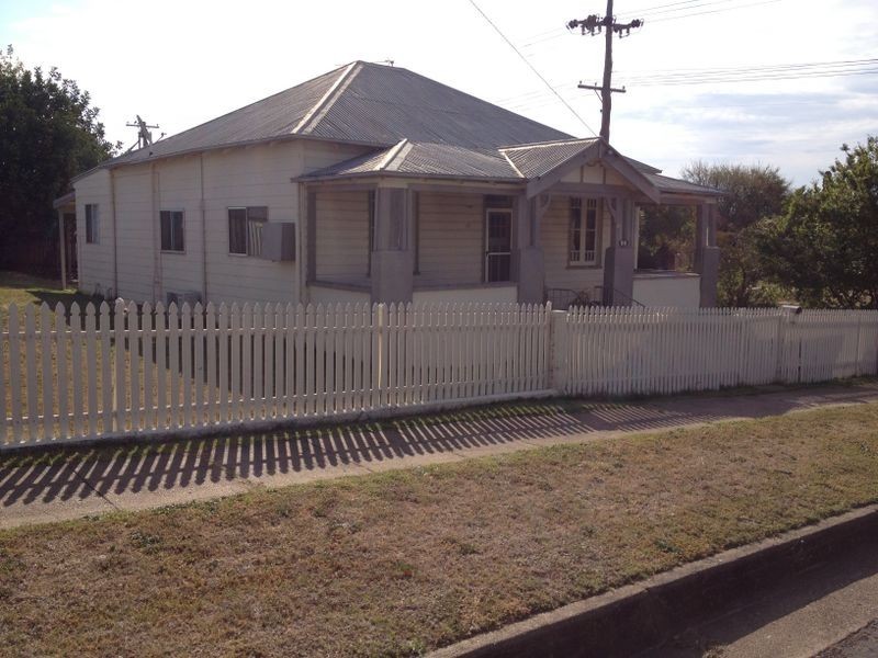 99 Crown Street, West Tamworth NSW 2340