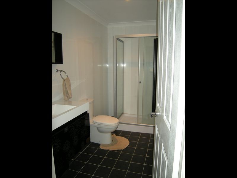 5 Boulevard Place, Hillvue NSW 2340