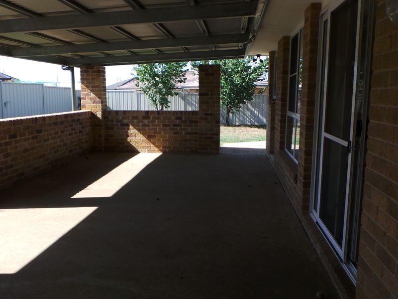 21 Orley Drive, Tamworth NSW 2340