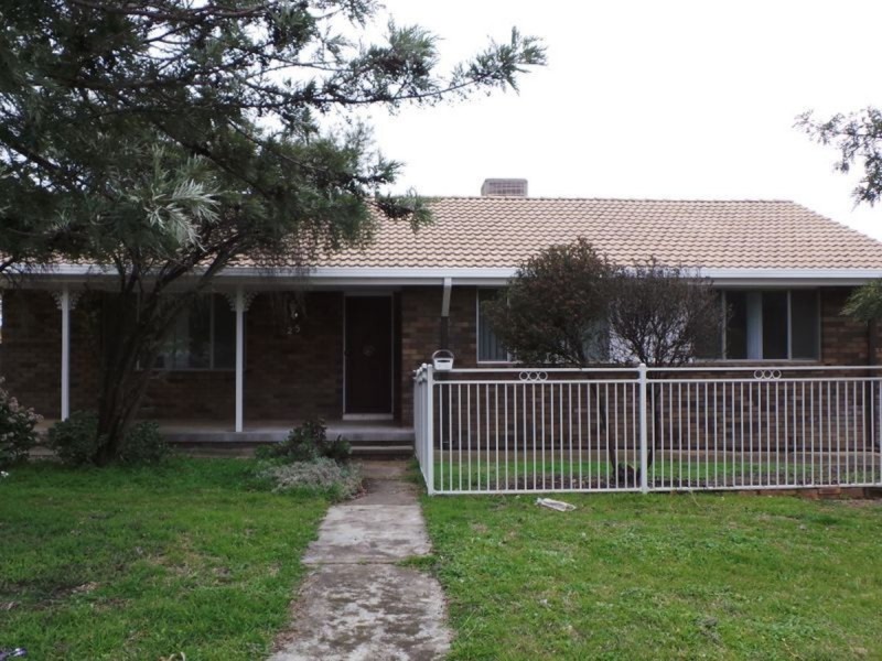 25 Arinya Street, Tamworth NSW 2340