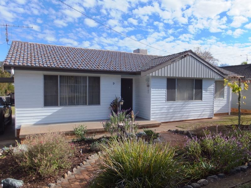 9 Gladys Street, Tamworth NSW 2340