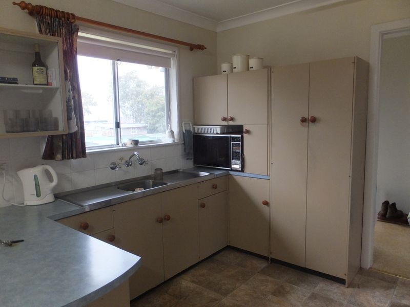 9 Gladys Street, Tamworth NSW 2340